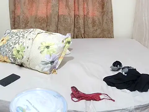 slender sweet online show from 5, 11, 2025