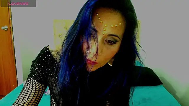 Snapshot of Alettalovee chatting on 10, 7, 2026 Alettalovee online show from 10, 7, 2026