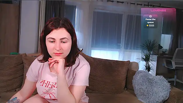 Caroline1995 online show from 3, 2, 2026