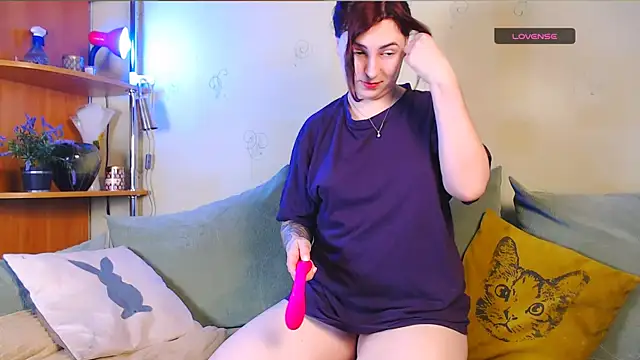 Caroline1995 online show from 11, 11, 2025