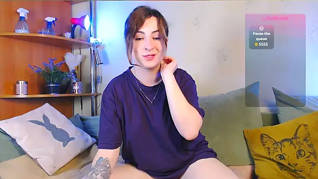 Caroline1995 online show from 21, 10, 2025