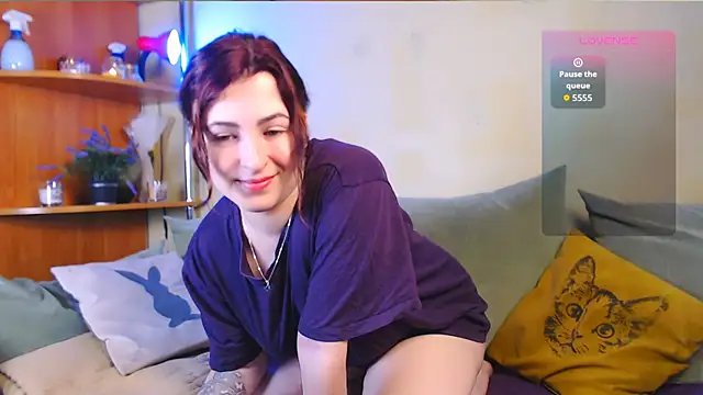 Caroline1995 online show from 18, 11, 2025