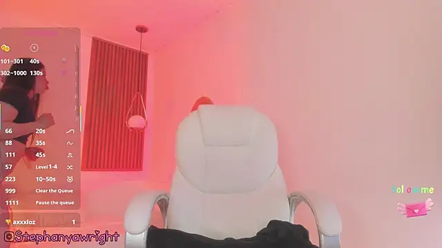 Snapshot of TiffanyWright chatting on 16, 10, 2025 TiffanyWright online show from 16, 10, 2025