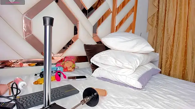 CintiaVega online show from 5, 11, 2025