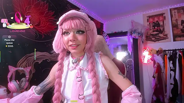 Snapshot of Alicedangerrr chatting on 26, 3, 2026 Alicedangerrr online show from 26, 3, 2026