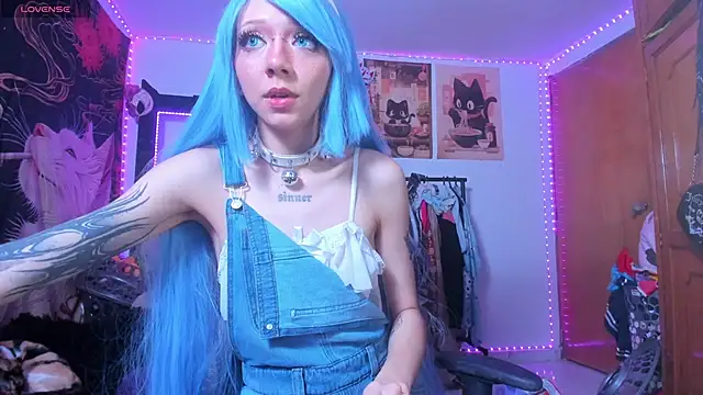 Alicedangerrr online show from 11, 6, 2026