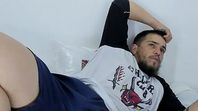 Beard xox online show from 24, 10, 2025