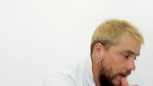 Snapshot of Beard_xox chatting on 14, 6, 2026 Beard xox online show from 14, 6, 2026