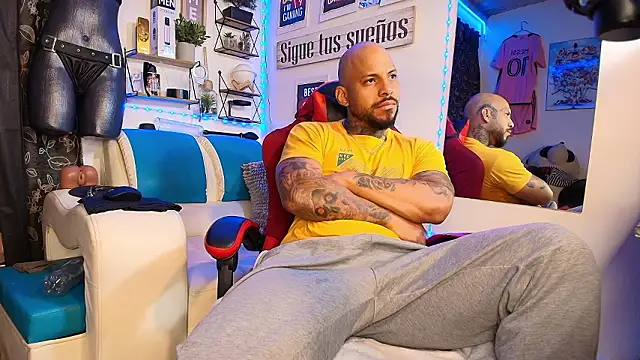 Leenar Key online show from 14, 2, 2026