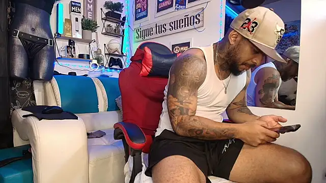 Leenar Key online show from 26, 2, 2026