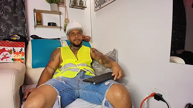 Leenar Key online show from 30, 9, 2025