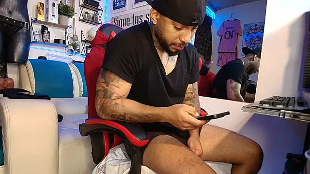 Leenar Key online show from 15, 2, 2026