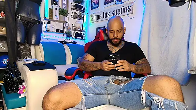 Leenar Key online show from 21, 3, 2026