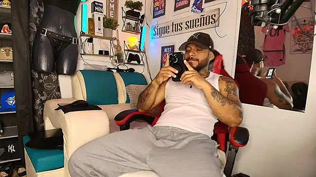 Leenar Key online show from 6, 4, 2026