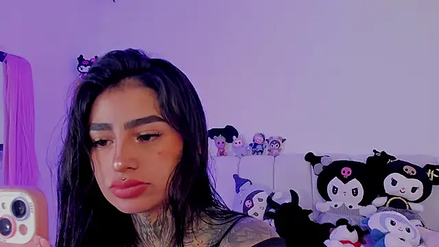 shadowcatt  online show from 4, 11, 2025