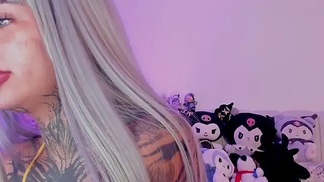 shadowcatt  online show from 17, 11, 2025