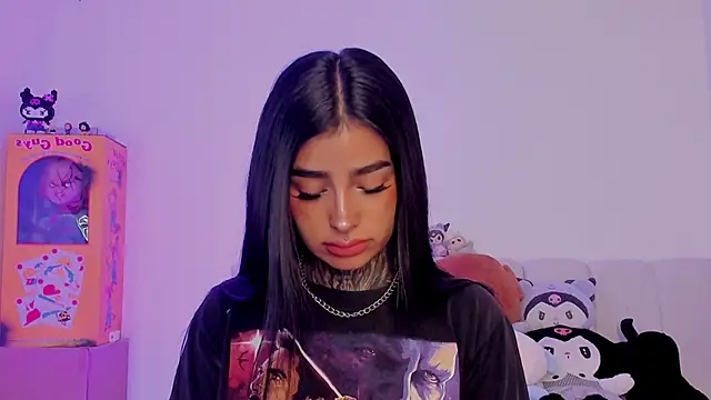 shadowcatt  online show from 4, 10, 2025