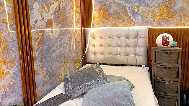  Jessi29  online show from 24, 3, 2026