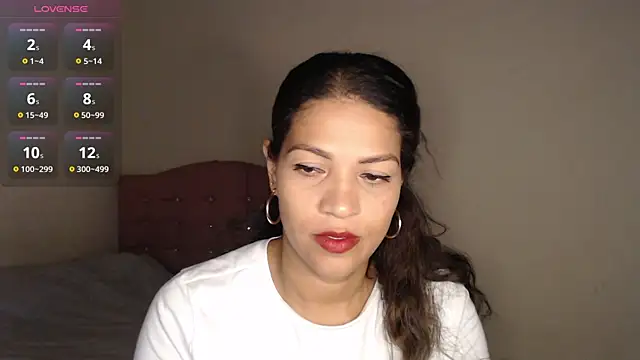 makennaa  online show from 3, 12, 2025