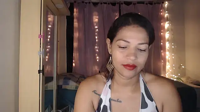 makennaa  online show from 10, 9, 2025