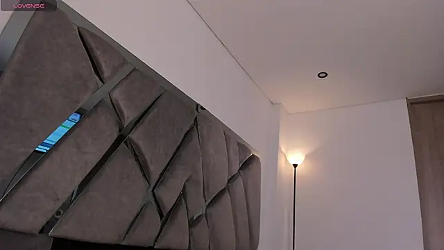 samaay07  online show from 16, 4, 2026