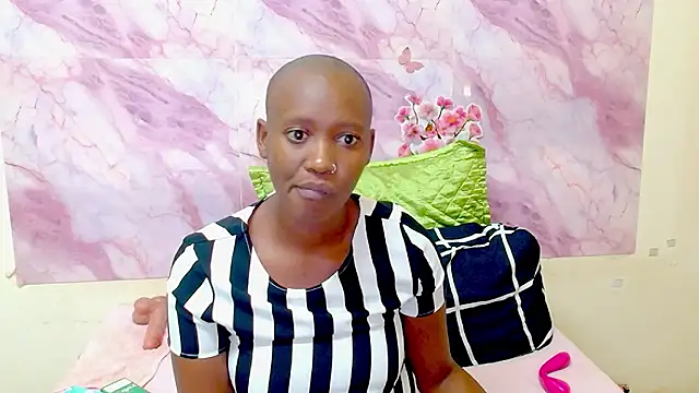 Snapshot of EbonyOlive69 chatting on 19, 1, 2026 EbonyOlive69 online show from 19, 1, 2026