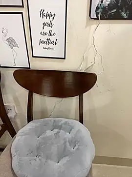 Shirato hana online show from 6, 3, 2025