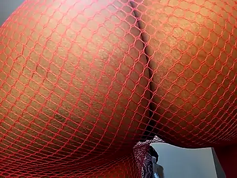 Snapshot of Pretty_tiffany chatting on 5, 11, 2025 Pretty tiffany online show from 5, 11, 2025