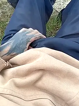 Cuervo maniaco online show from 12, 11, 2025