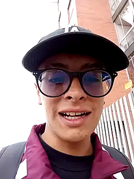 Cuervo maniaco online show from 12, 12, 2024