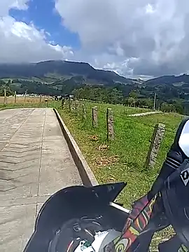 Cuervo maniaco online show from 8, 11, 2025