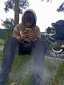 Cuervo maniaco online show from 25, 11, 2025