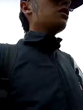 Cuervo maniaco online show from 5, 3, 2025