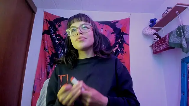 Lucyfx666 online show from 13, 7, 2026