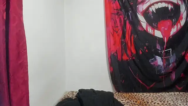 Snapshot of Lucyfx666 chatting on 27, 11, 2025 Lucyfx666 online show from 27, 11, 2025