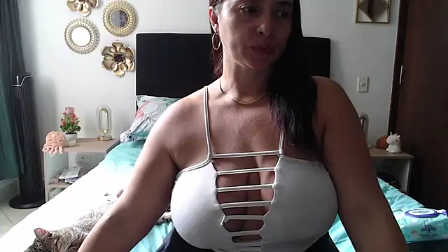 TatianaMonteross online show from 8, 2, 2026