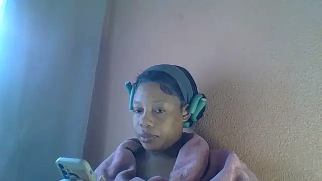Snapshot of NAUGHTYSHALOTXX chatting on 17, 6, 2026 NAUGHTYSHALOTXX online show from 17, 6, 2026