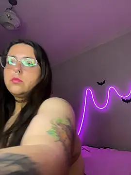 Mizztikaa online show from 2, 11, 2025