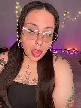 Snapshot of Mizztikaa chatting on 20, 7, 2026 Mizztikaa online show from 20, 7, 2026