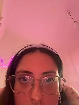 Mizztikaa online show from 17, 2, 2026