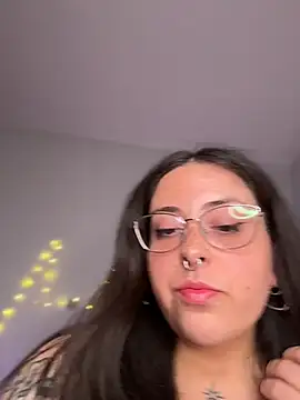 Mizztikaa online show from 9, 5, 2026