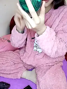 Alissa 121 online show from 20, 1, 2025