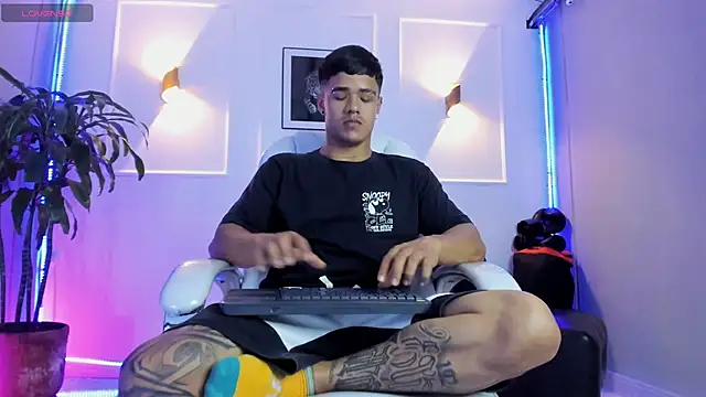 Rob saenz  online show from 10, 11, 2025