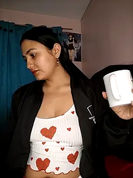 Nahiara velez online show from 1, 3, 2025