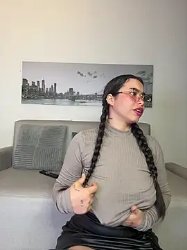 SophieRoyals online show from 8, 5, 2026