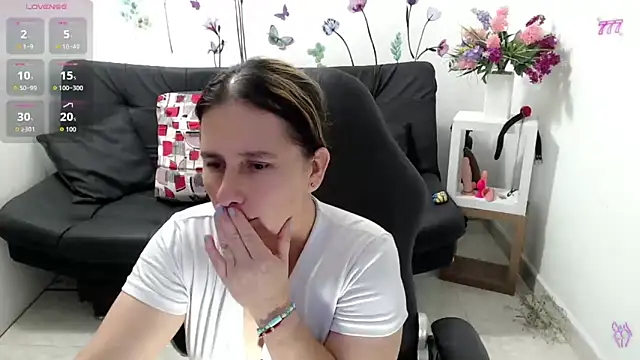 victoria jones online show from 2, 5, 2026