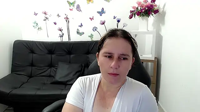 victoria jones online show from 11, 5, 2026
