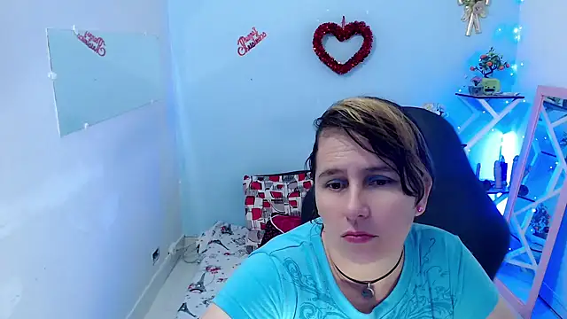 victoria jones online show from 4, 2, 2026