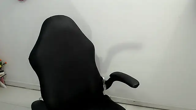 victoria jones online show from 15, 10, 2025