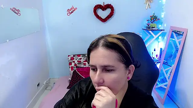 victoria jones online show from 19, 2, 2026